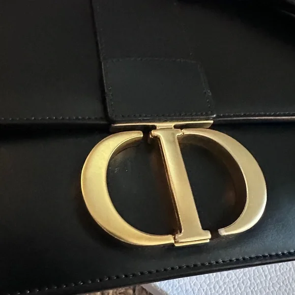 Authentic CHRISTIAN DIOR MONTAIGNE - Picture 12 of 17